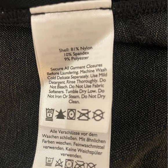 Eddie Bauer Hiking Jacket - light weight - Picture 5 of 5